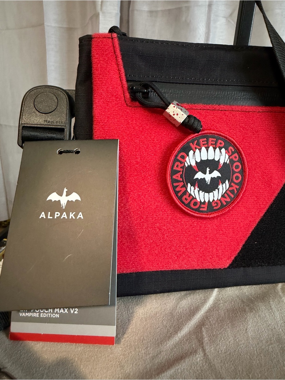 Alpaka Zip Pouch Max V2 – Vampire Edition | Limited Edition - Picture 3 of 11